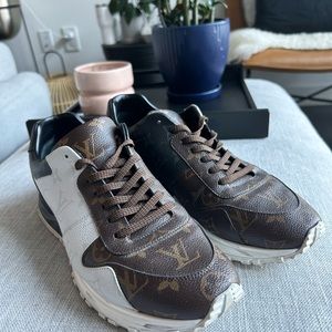 Louis Vuitton Run Away mens sneaker!